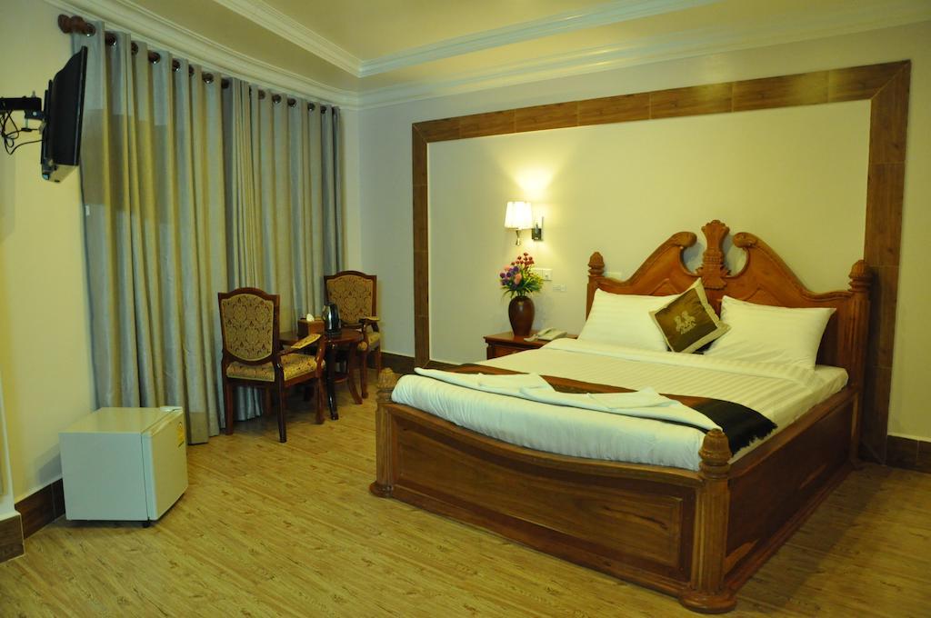 Angkor Comfort Hotel Battambang Exterior foto