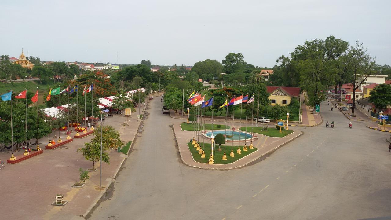 Angkor Comfort Hotel Battambang Exterior foto